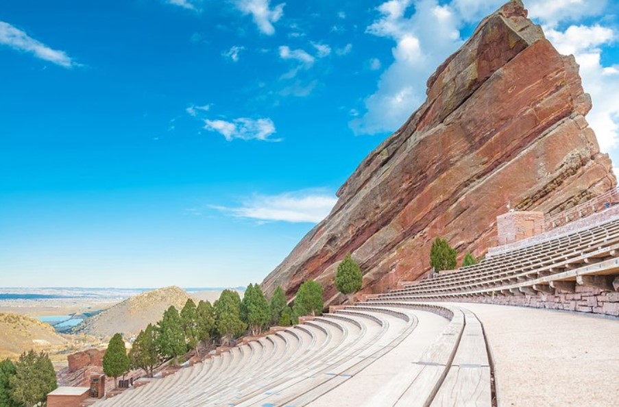 The Best Way to Explore Main Landmarks in Denver's